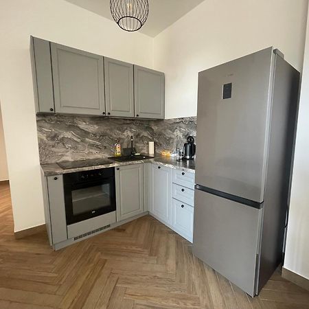 Apartamenty Kamienica Centrum - 1 Maja Lubiń Buitenkant foto